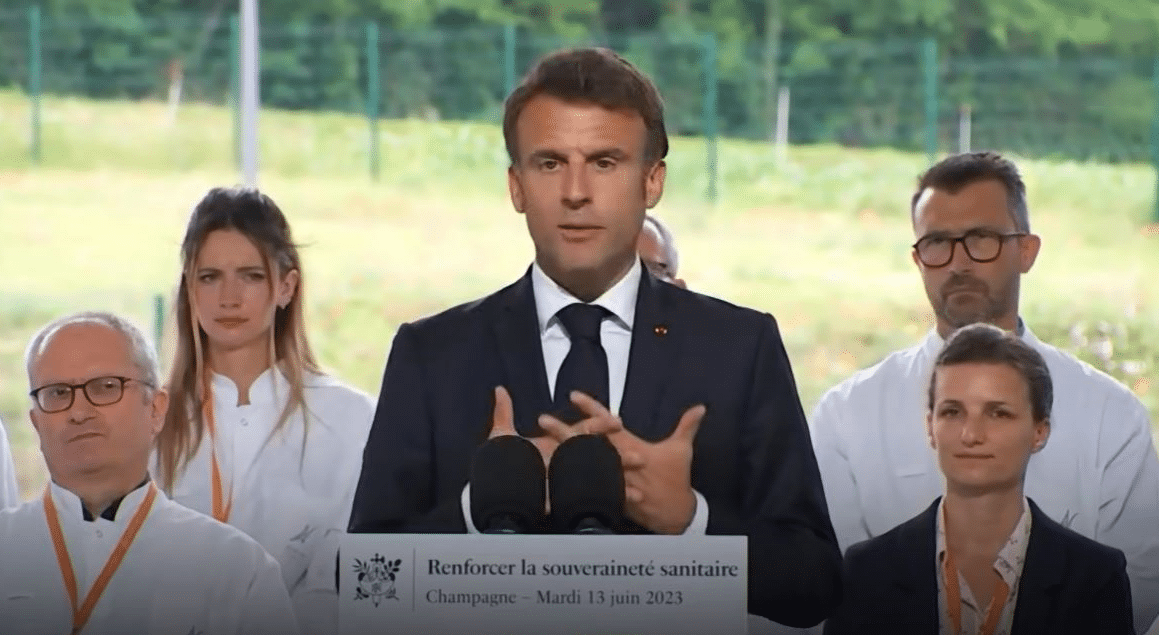 Macron annonce le début de la relocalisation de l’industrie du médicament