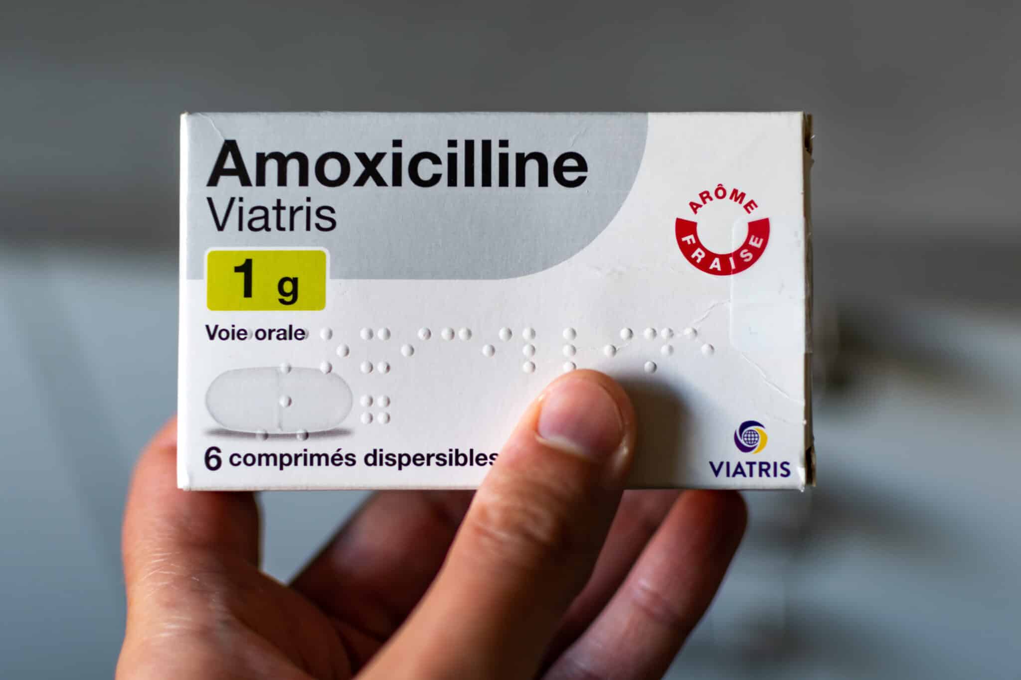 Angine et cystite: des tests et prescriptions d'antibiotiques bientôt  possibles en pharmacie