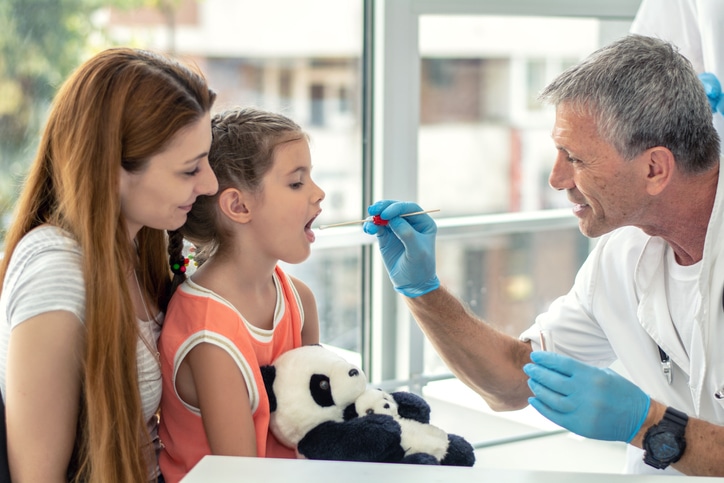 Angine et cystite: après un test, les pharmaciens pourront délivrer des  antibiotiques - Courrier picard