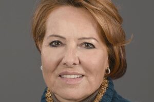 Dr Isabelle Gallay