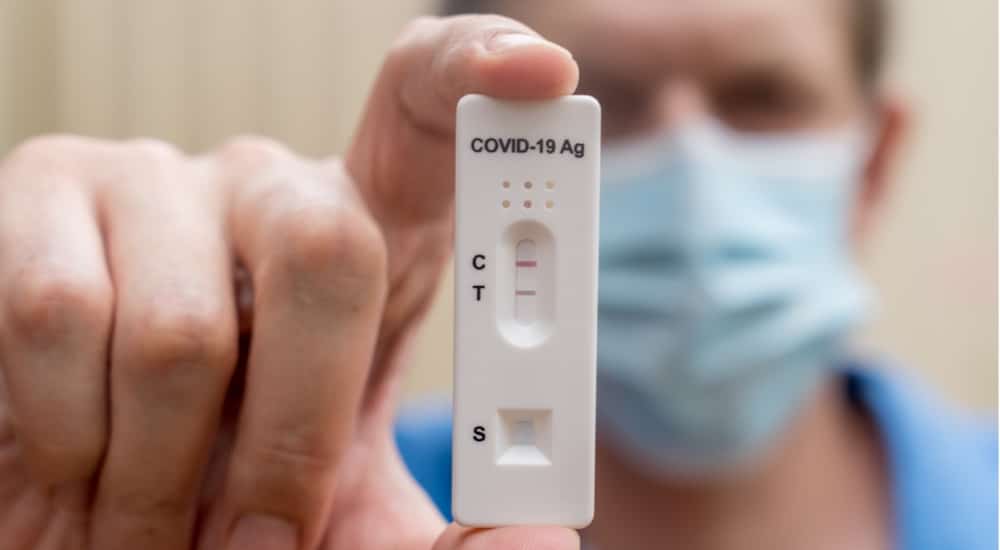 Vaccination et dépistage du Covid-19 en pharmacie : bientôt dans le droit commun