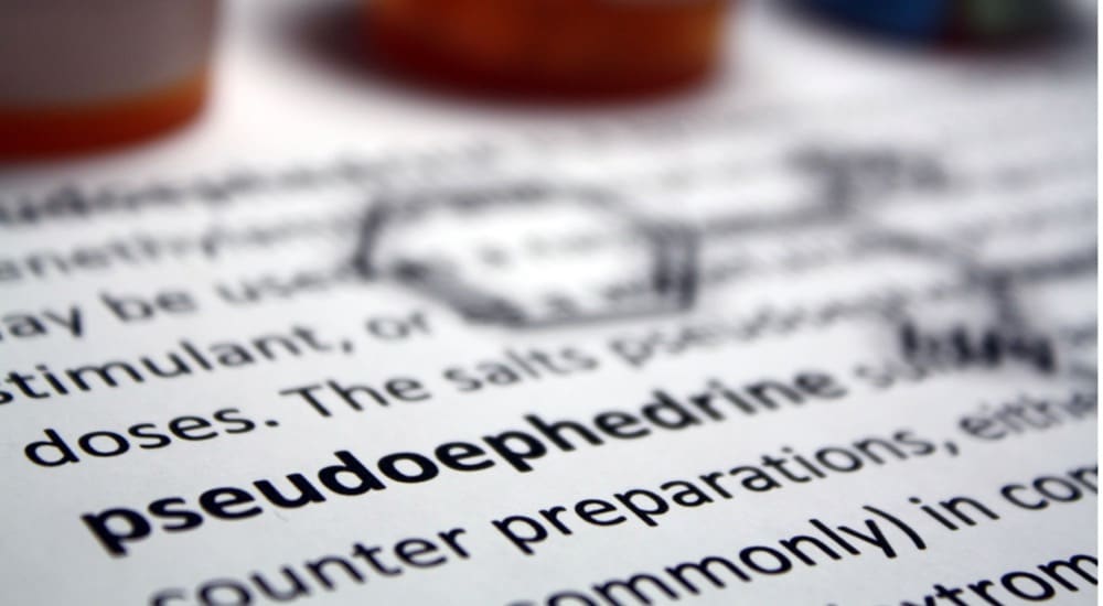 Pseudoéphédrine : entre traitement et risque, un débat houleux.